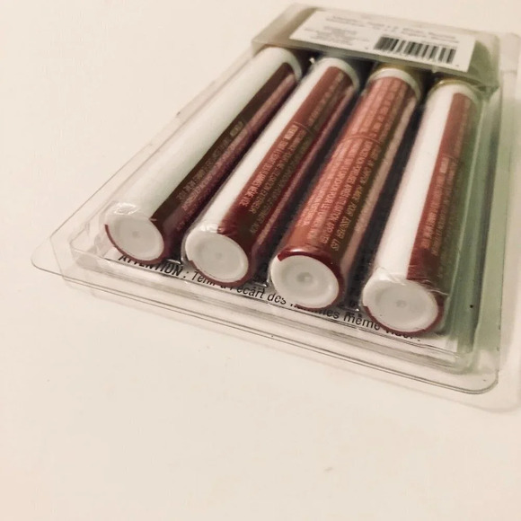 Craft Smart 4 Pc Metallic Chalk Marker Set Wet Erasable Crafts Scrapbook - Picture 7 of 8